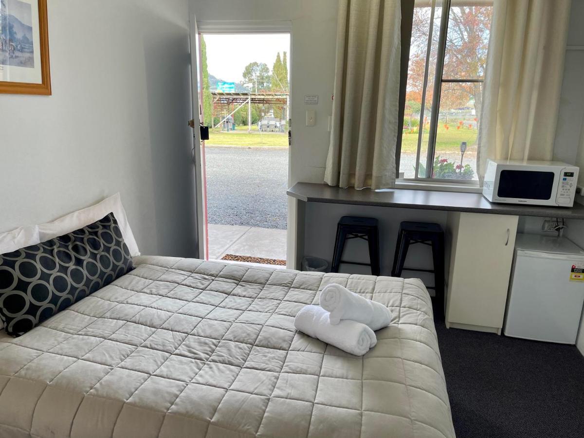 Quirindi Sunflower Motor Inn Экстерьер фото