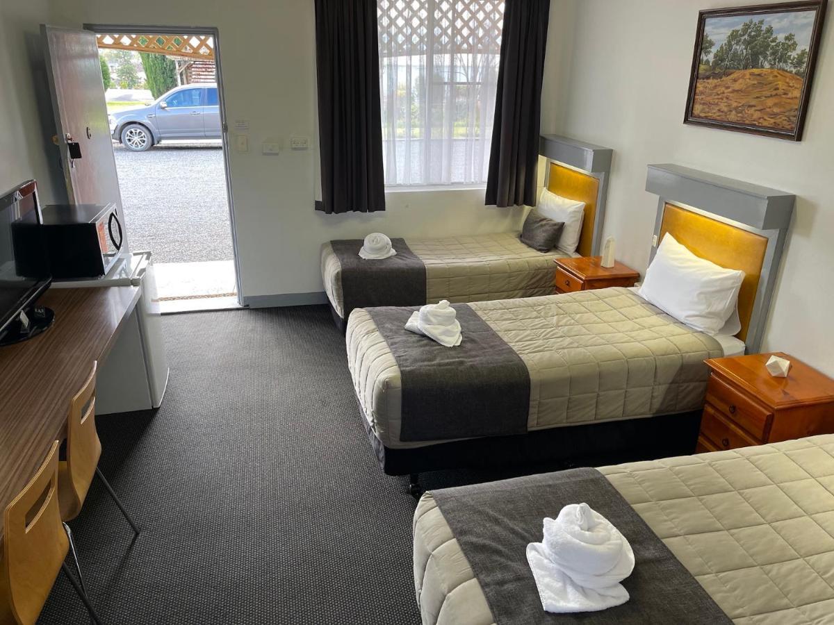 Quirindi Sunflower Motor Inn Экстерьер фото