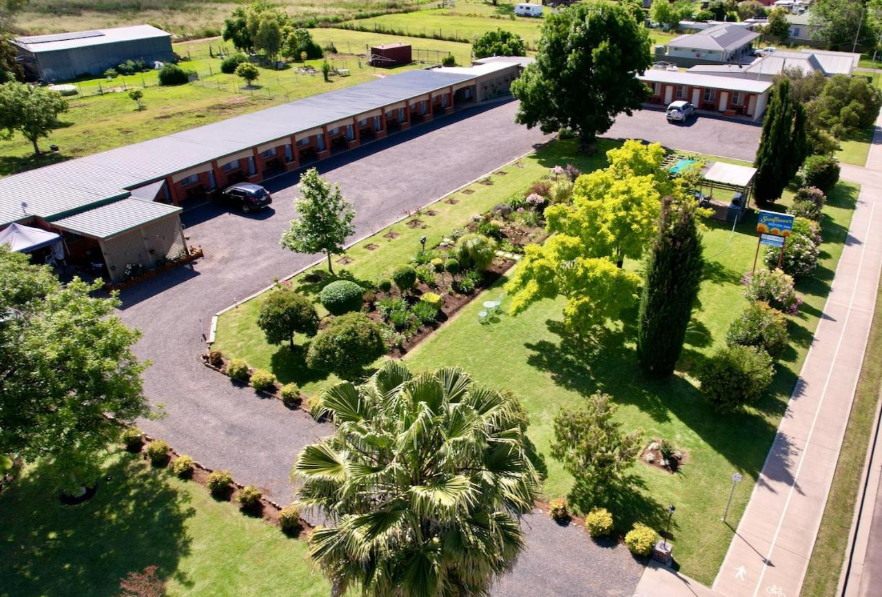 Quirindi Sunflower Motor Inn Экстерьер фото